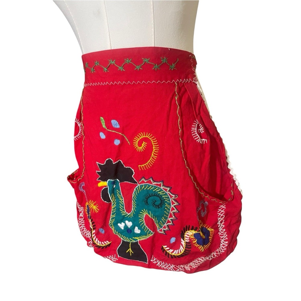 Vintage Red Rooster Half Apron Embroidered Appliqué Folk Art Kitchen Pockets
